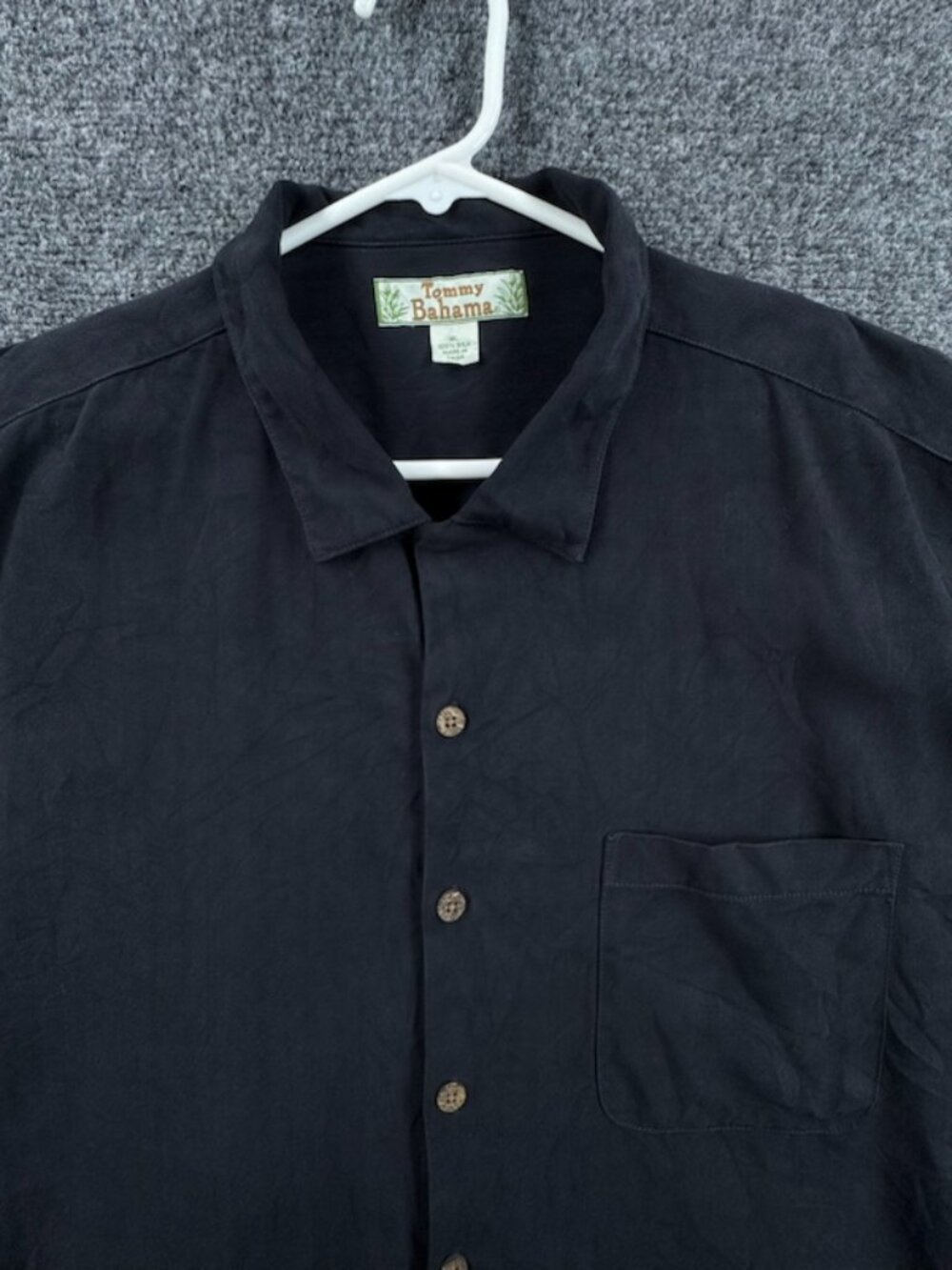 Tommy Bahama Heavyweight Silk Mens XL Short Sleeve Black Button Up Shirt Casual